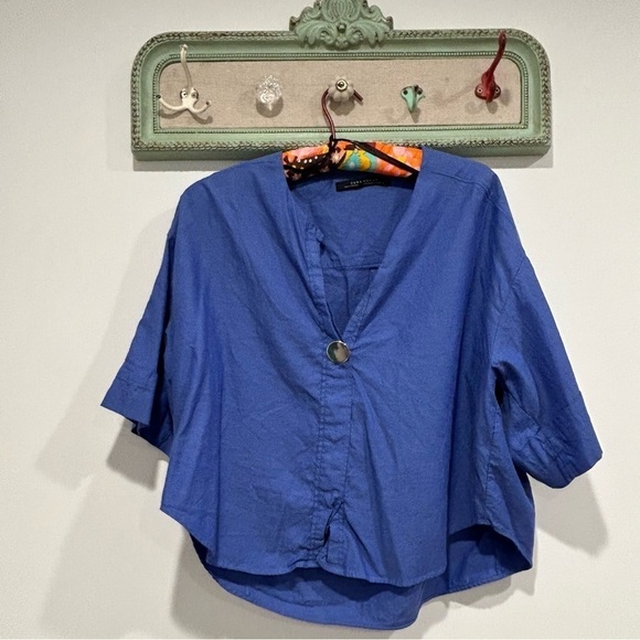 Zara cropped over side blouse Blue Large Button Half Sleeve Top small - Picture 2 of 6